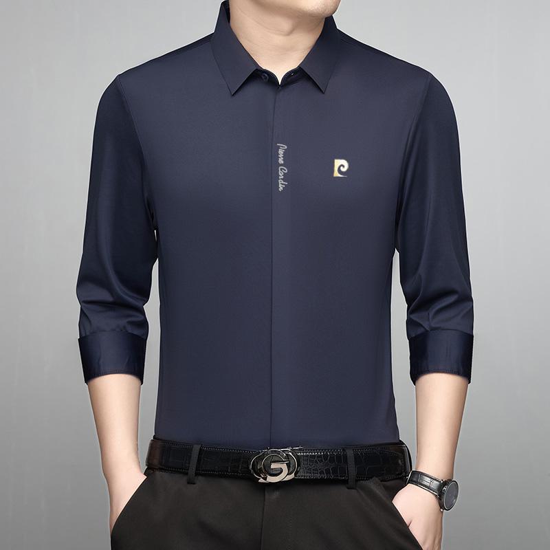 Chemise à manches longues avec patte de boutonnage cachée pour homme
