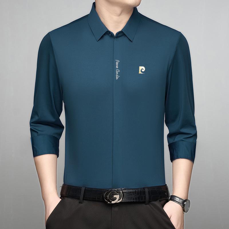 Chemise à manches longues avec patte de boutonnage cachée pour homme