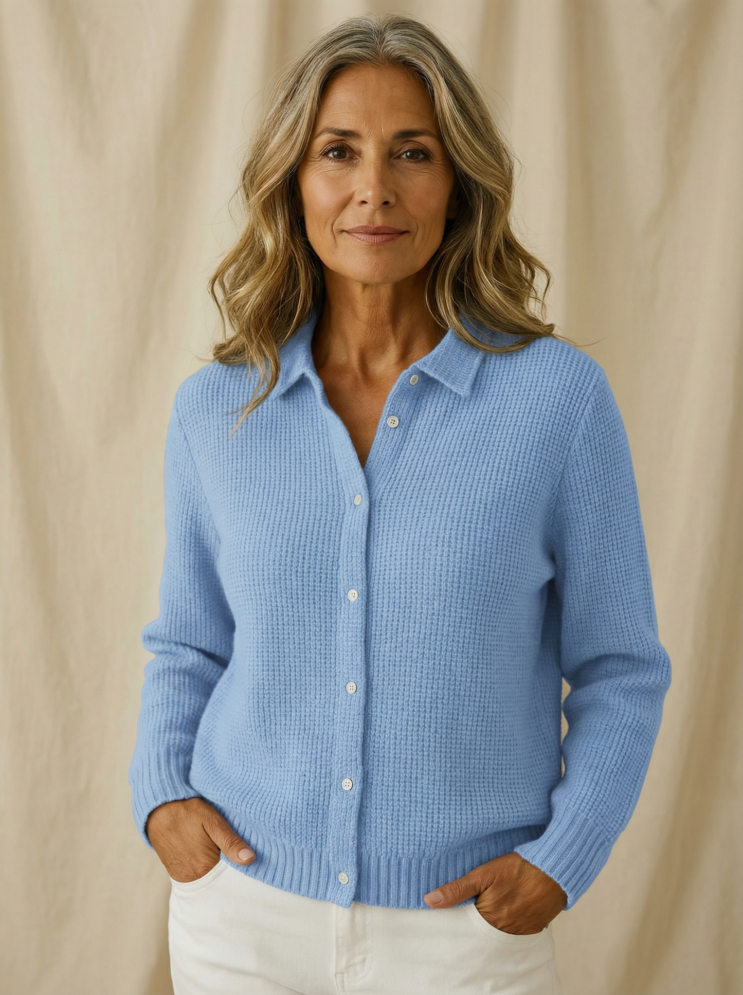 Grazia   -  cardigan classico in maglia con bottoni