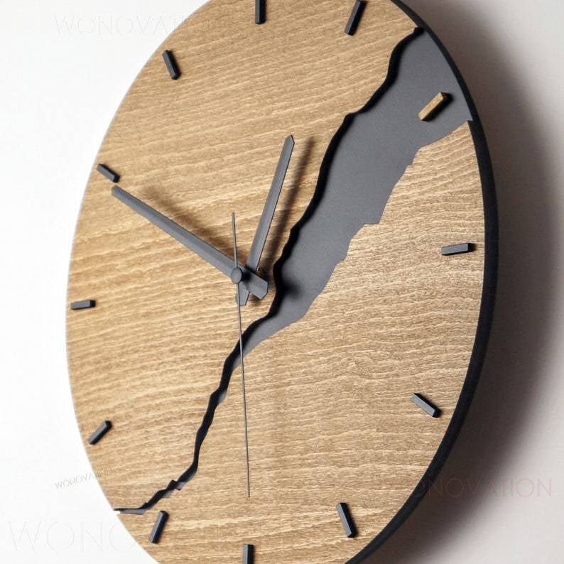 Nuvoro – Horloge murale en bois au design élégant
