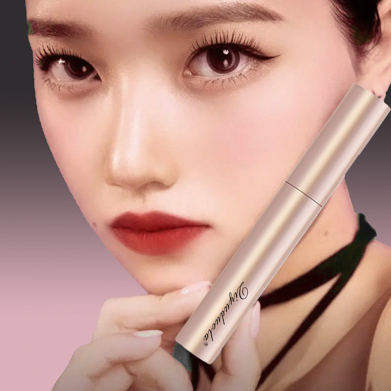 Nouveau Mascara Allongeant et Recourbant