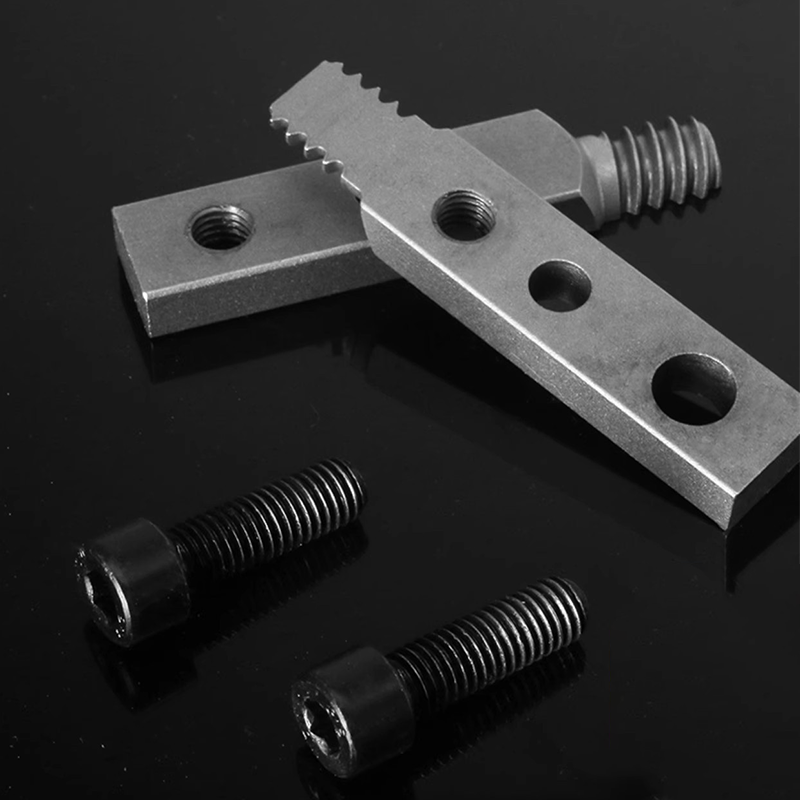 Outil multifonction pour extracteur de tube cassé